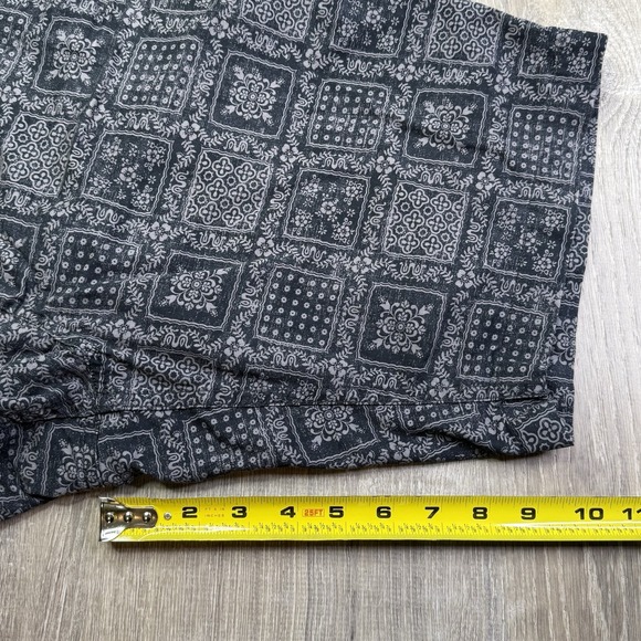Reyn Spooner Shorts Black Gray Geometric Print Casual Uniqlo Mens Size M Medium - Picture 11 of 11